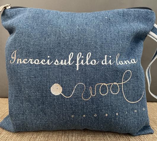 Pochette in tessuto jeans denim 