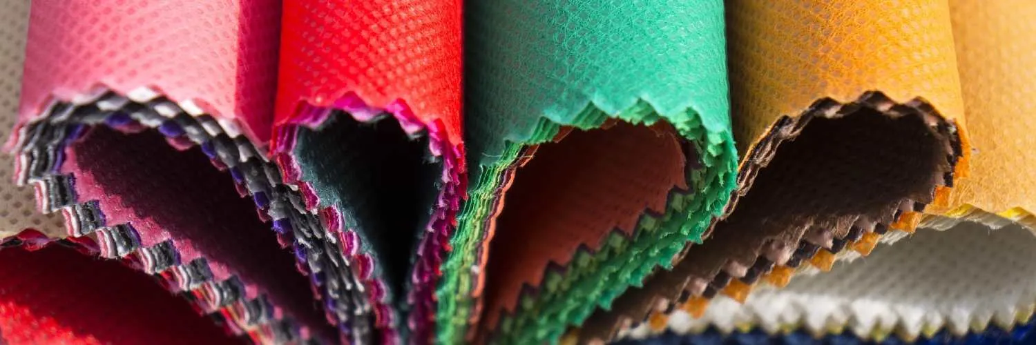 diversi tessuti riciclati