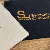 Détail pochette en lin pur avec impression à chaud