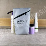 Colored twill cotton pouch with zipper closure for cosmetic and beauty products 2
