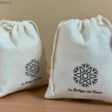 sac en feutre pour accessoires de mode et cosmétiques
