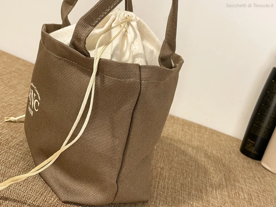 Canvas cotton and natural cotton bag with finished handles
