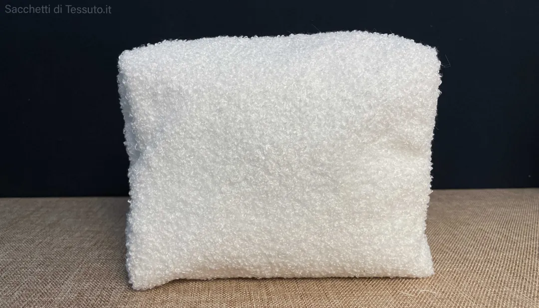 Small bauletto pouch in optical white blouché with zipper closure