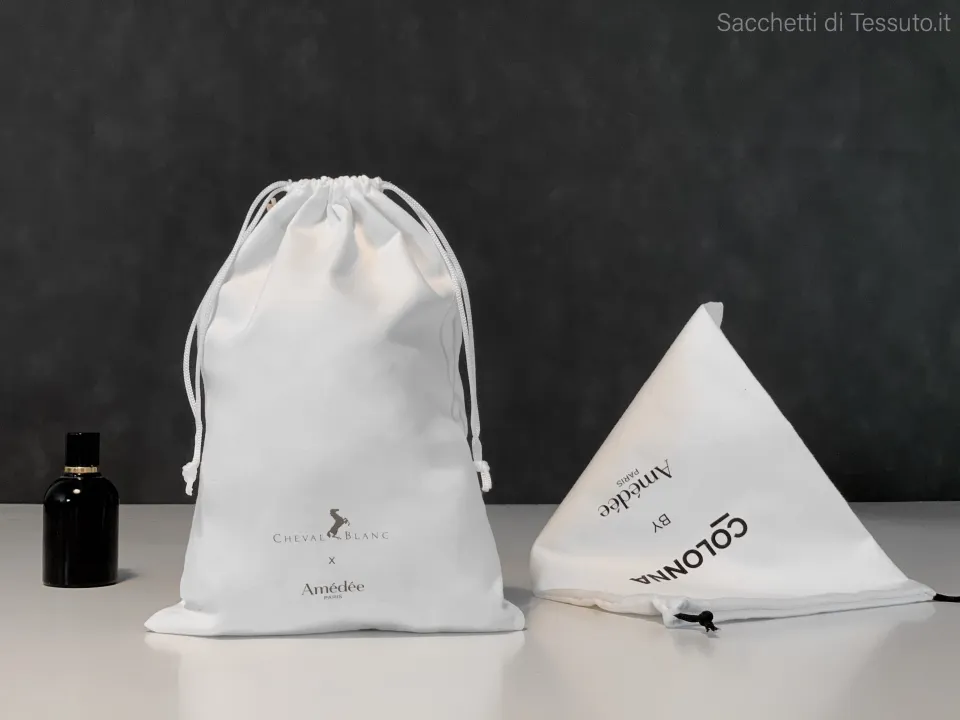 Sachets en microfibre suédée pour accessoires de vêtements, cosmétiques et bijoux