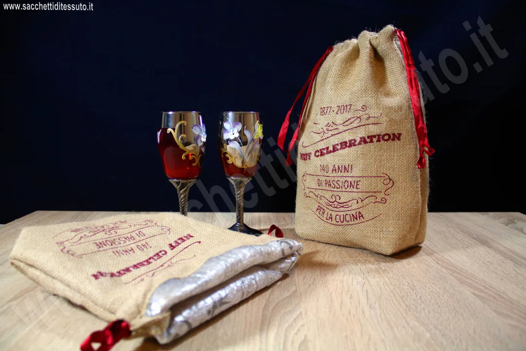 Sac en jute rembourré intérieurement avec du papier bulle pour objets délicats en verre