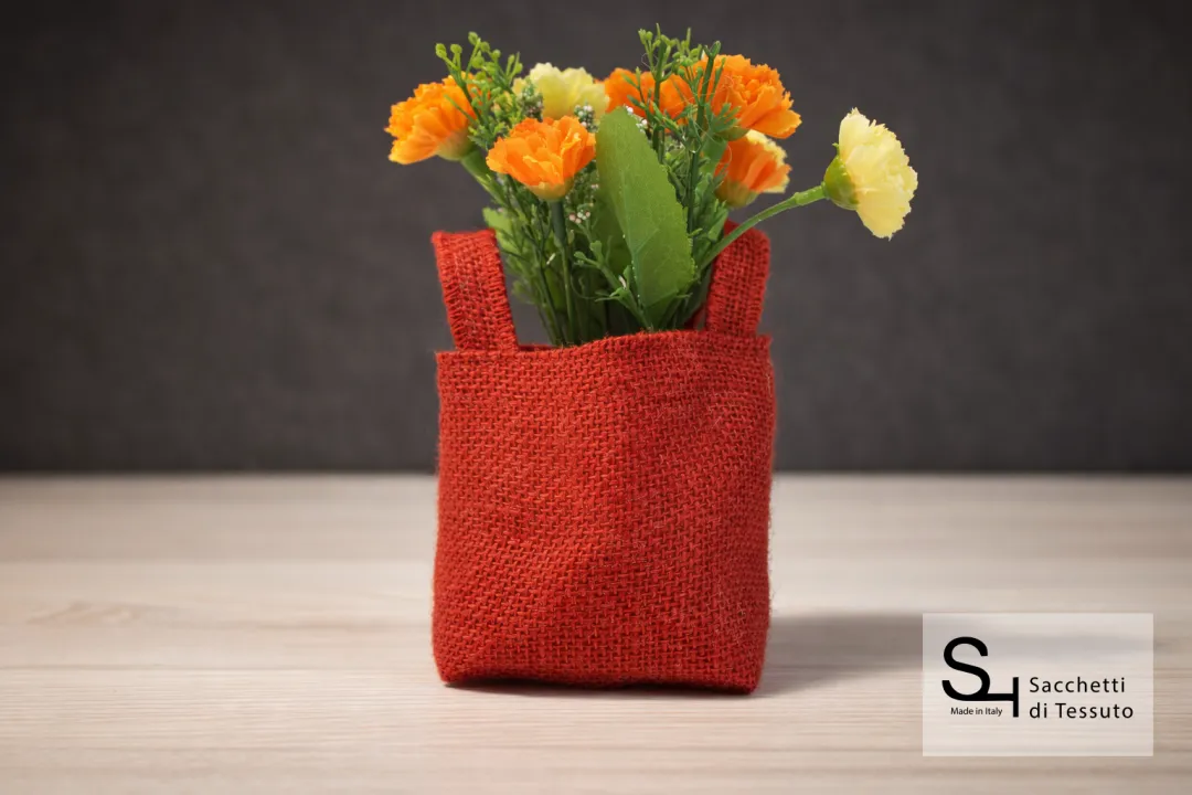 Pochon pour pot de fleurs en jute rouge pour cadeau d'invité