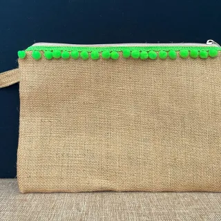 Pochette in juta naturale con pon pon 