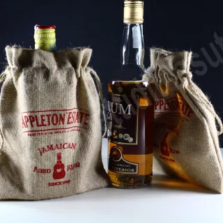 Sacchetto in juta porta bottiglie  chiusura a confetto con corde in juta 